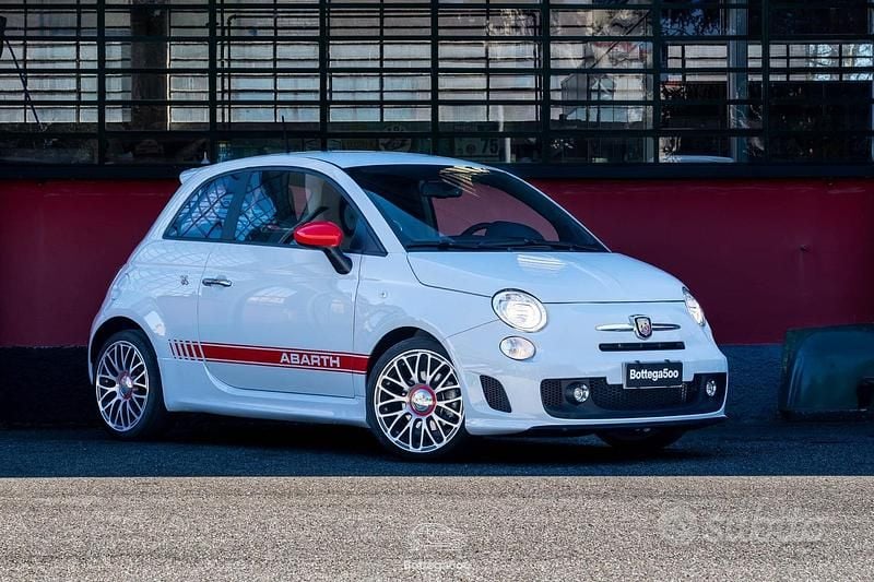 Usata Abarth 500 Custom 135 CV (99 kW) 2015 Grigio Utilitaria