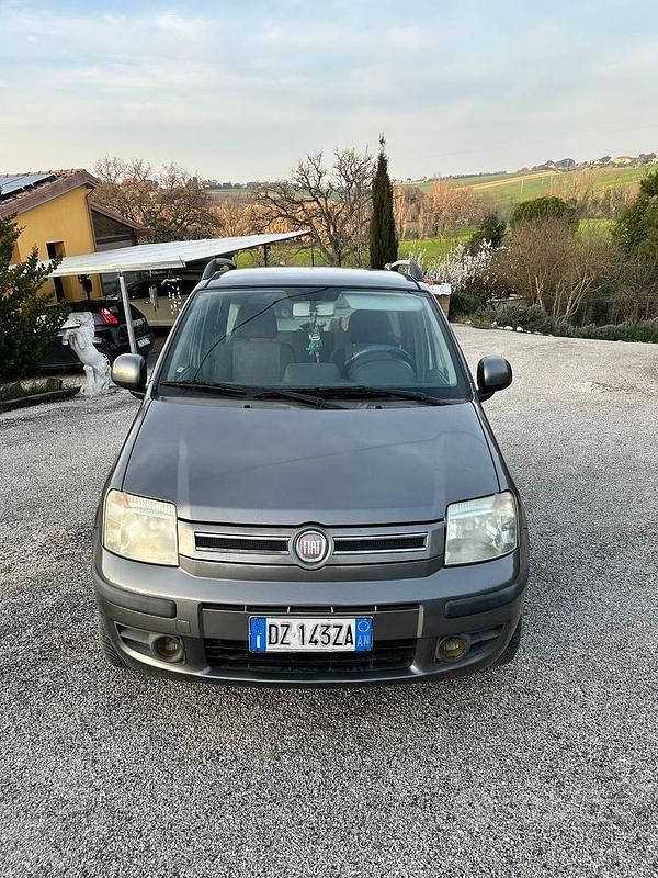 Usata Fiat Panda 77 CV (56 kW) 2010 Grigio Utilitaria