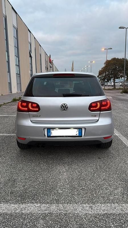 Usata VW Golf VI Highline 122 CV (89 kW) 2009 Grigio Utilitaria