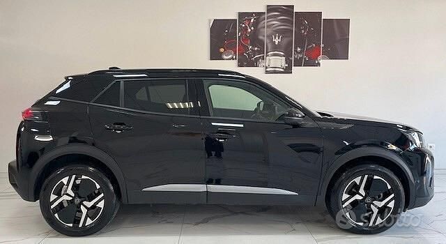 Usata Peugeot 2008 Allure 130 CV (95 kW) 2025 Nero SUV