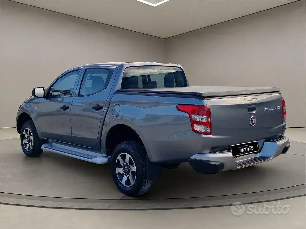 Usata Mitsubishi L200 Inform 154 CV (113 kW) 2020 Grigio Pick-up