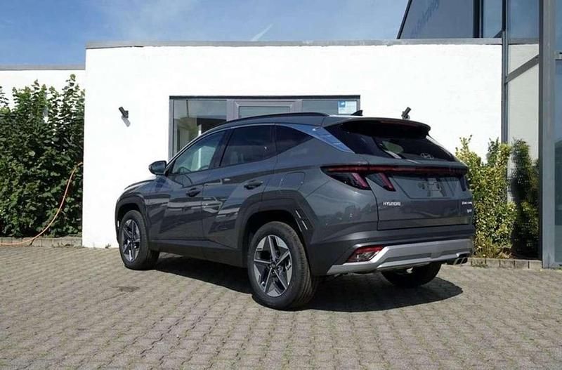 Uusi Hyundai Tucson 215 HP (158 kW) 2026 Harmaa Katumaasturi