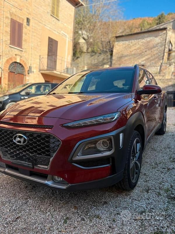 Rosso Usata 2019 Hyundai Kona SUV | 15.500 € (Cara) - Immagine 1/4