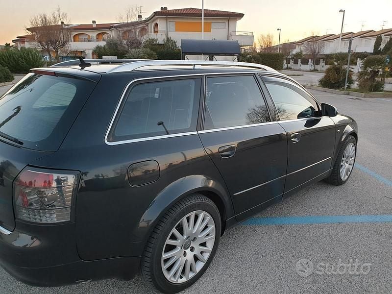 Usata Audi A4 180 CV (132 kW) 2004 Nero Station wagon
