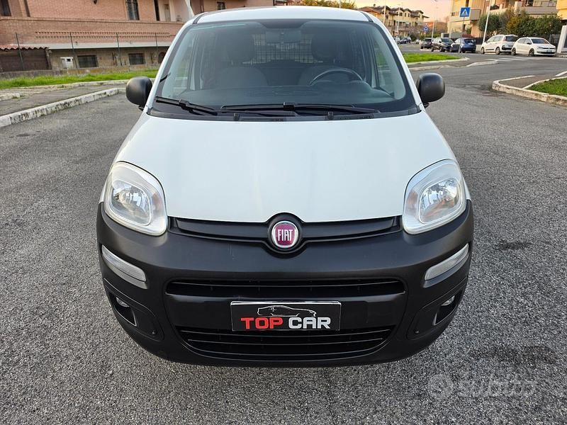 Usata Fiat Panda 4x4 S 80 CV (58 kW) 2016 Bianco Utilitaria