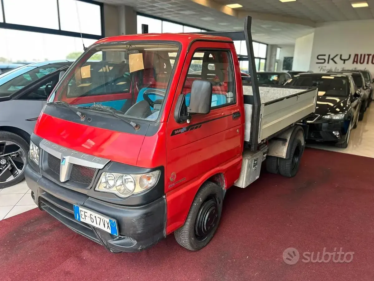 Usata Piaggio Porter 63 CV (46 kW) 2010 Rosso