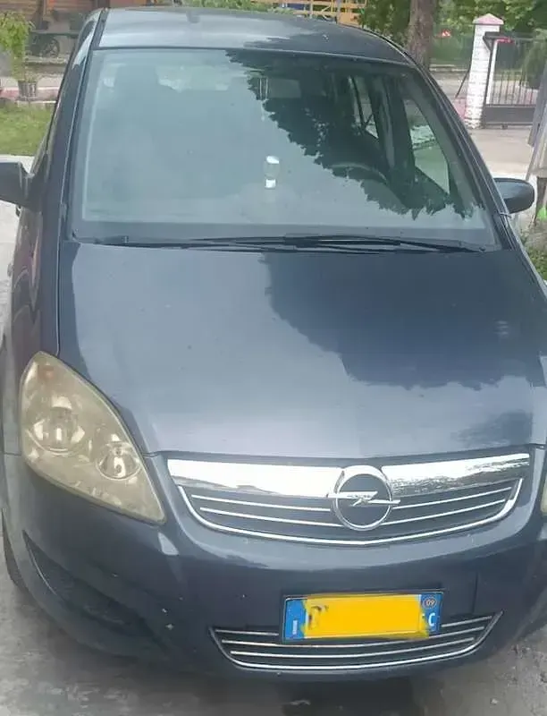 Usata Opel Zafira Cosmo 94 CV (69 kW) 2009 Bluazzurro Monovolume