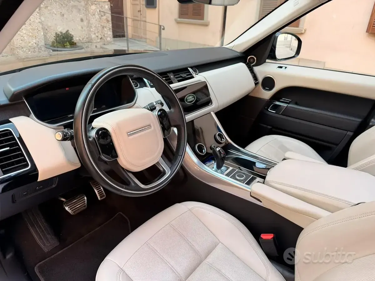 Usata Land Rover Range Rover Sport R-Dynamic 249 CV (183 kW) 2021 Nero SUV