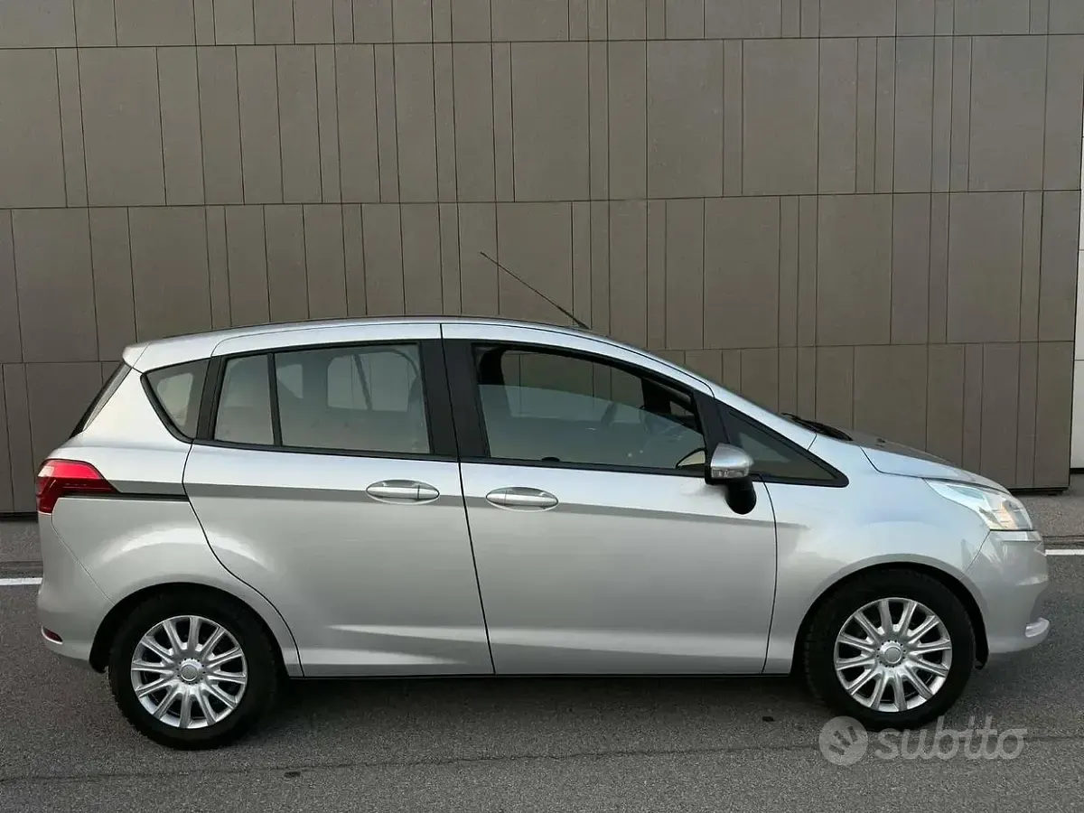 Usata Ford B-MAX 100 CV (73 kW) 2017 Monovolume