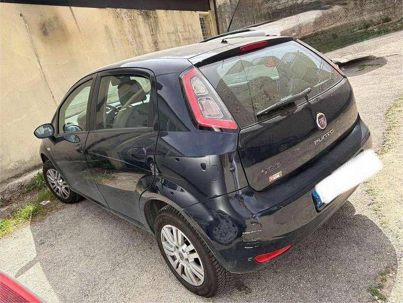 Usata Fiat Punto Evo 69 CV (50 kW) 2013 Blu/azzurro Utilitaria