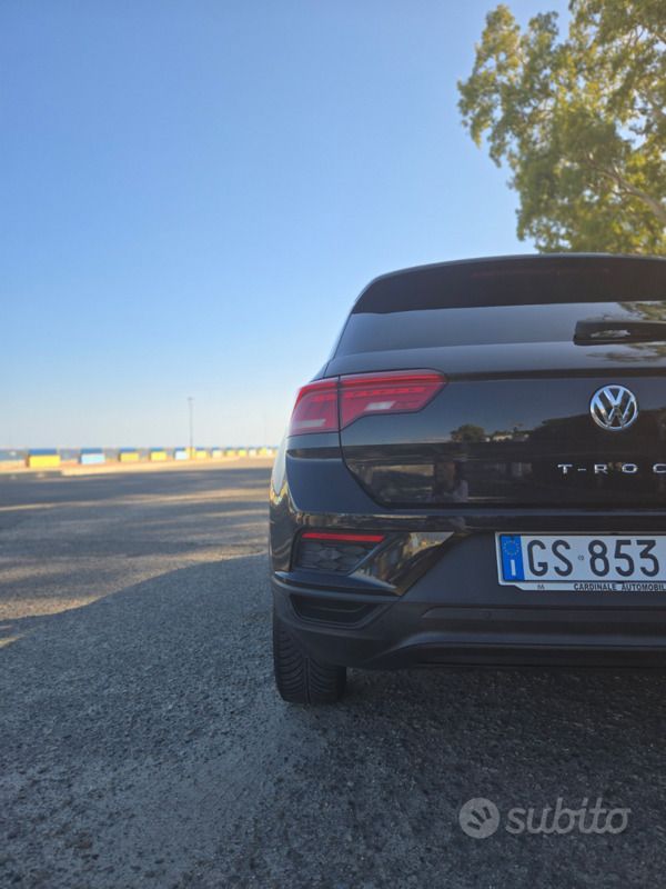 Usata VW T-Roc 116 CV (85 kW) 2018 Nero SUV