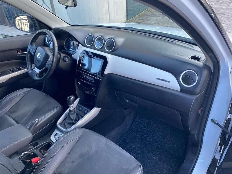 Usata Suzuki Vitara 120 CV (88 kW) 2016 Bianco SUV