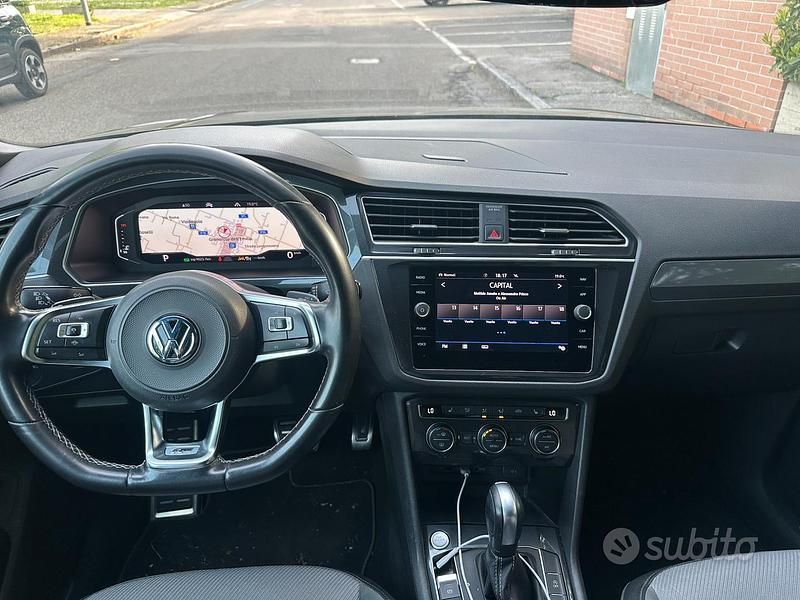 Usata VW Tiguan R-line 177 CV (130 kW) 2019 Nero SUV