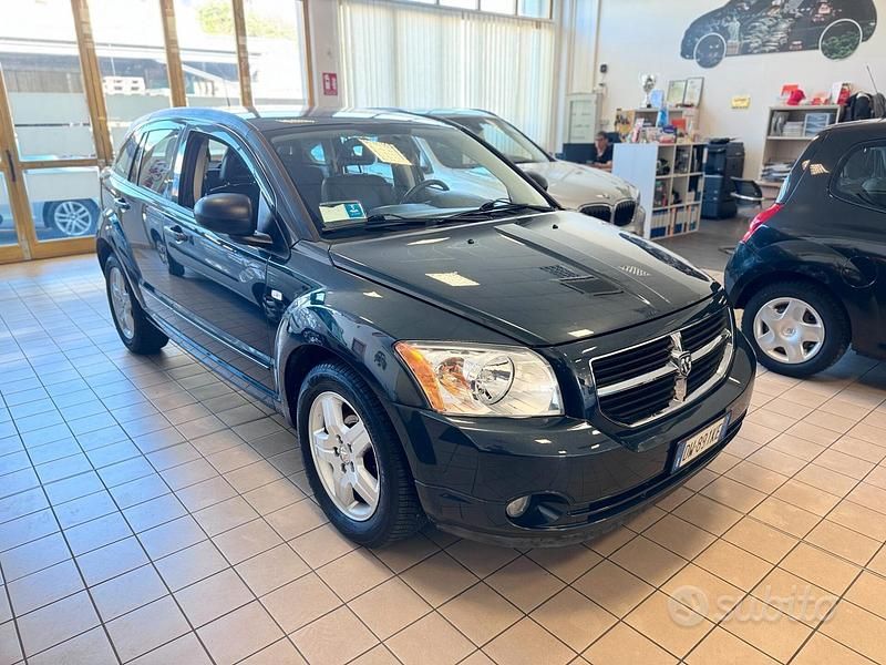 Usata Dodge Caliber SXT 140 CV (102 kW) 2009 Grigio Utilitaria