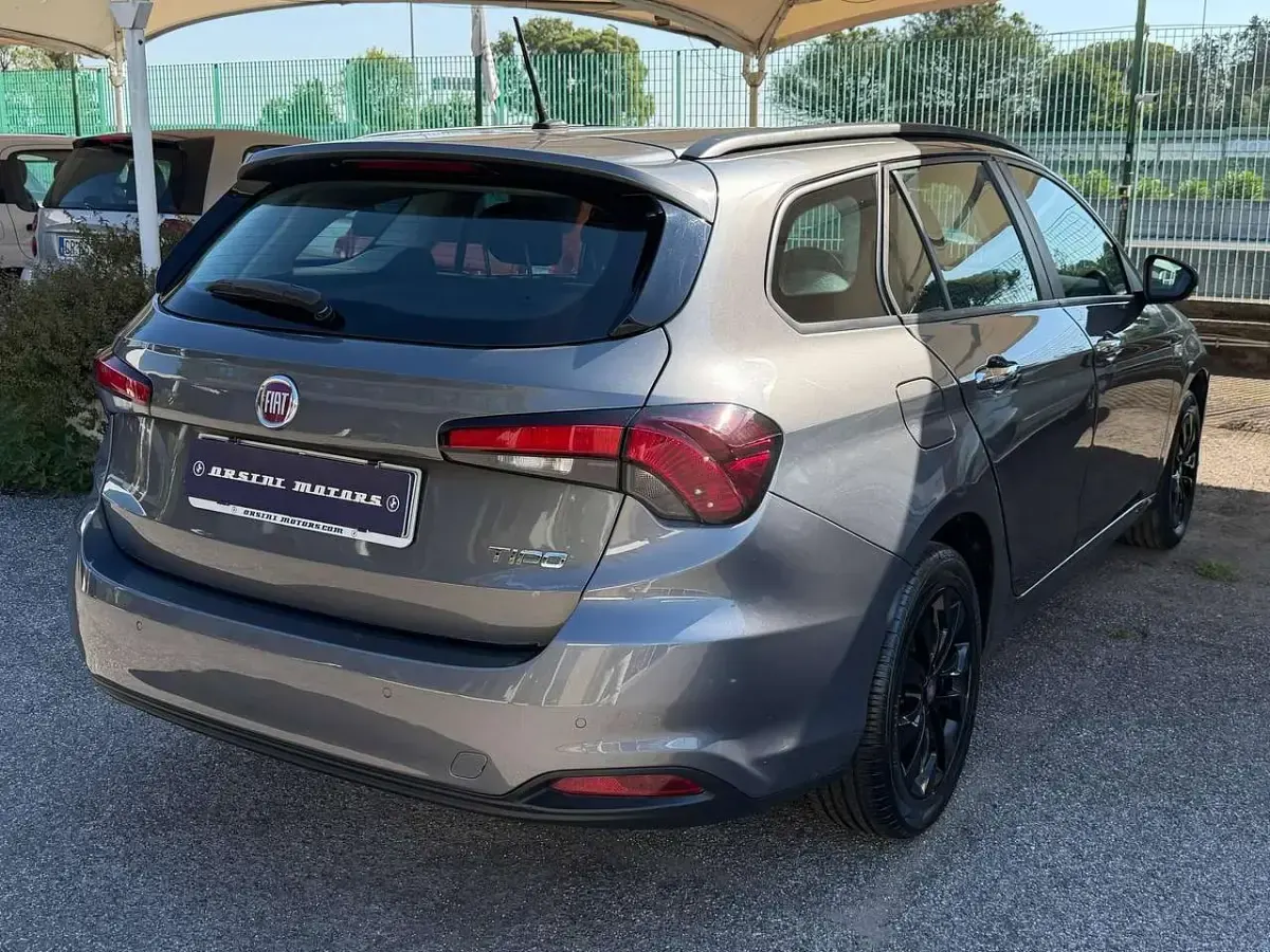 Usata Fiat Tipo Business 95 CV (69 kW) 2019 Grigio Station wagon