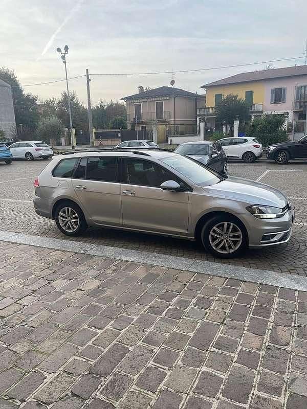 Second-hand VW Golf VII 115 CP (84 kW) 2017 Gri Break