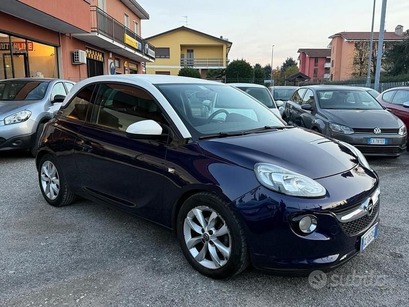 Usata Opel Adam Glam 70 CV (51 kW) 2015 Blu Utilitaria