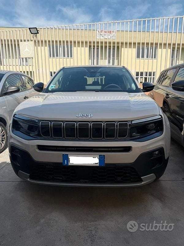 Nuova Jeep Avenger Summit 100 CV (73 kW) 2025 SUV