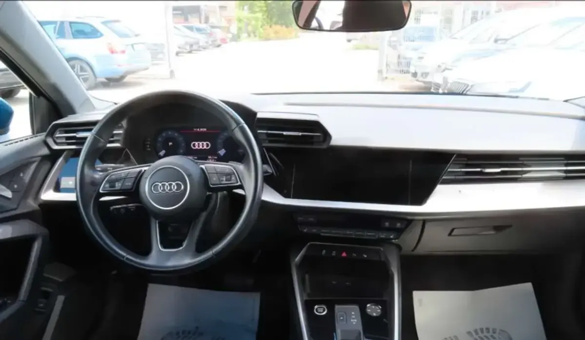 Usata Audi A3 Advanced 150 CV (110 kW) 2023 Blu/azzurro Berlina