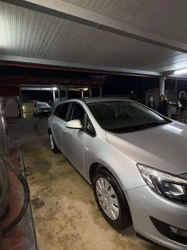Usata Opel Astra S 136 CV (100 kW) 2016 Grigio Station wagon