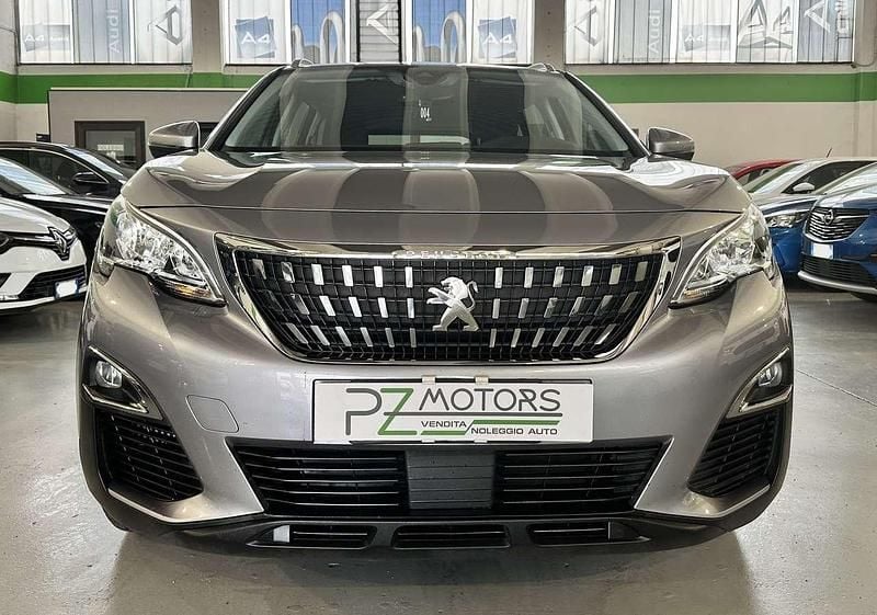 Usata Peugeot 5008 Business-Line 131 CV (96 kW) 2020 Grigio SUV