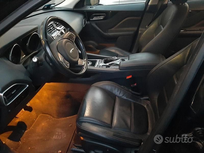 Usata Jaguar F-Pace 180 CV (132 kW) 2017 Nero SUV