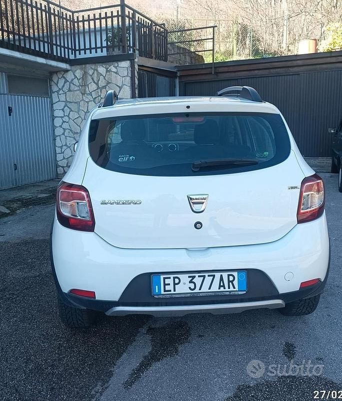 Usata Dacia Sandero Stepway 90 CV (66 kW) 2014 Bianco Berlina