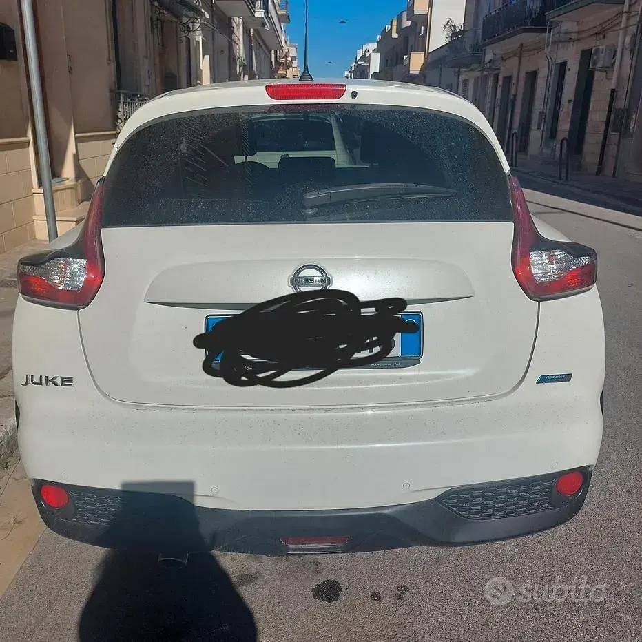 Usata Nissan Juke 110 CV (80 kW) 2015 Bianco SUV