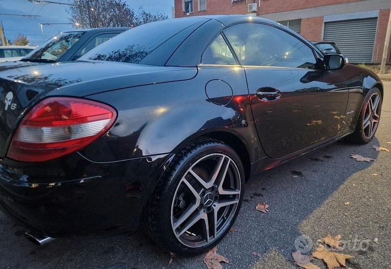 Usata Mercedes SLK200 AMG 163 CV (119 kW) 2007 Nero Cabrio