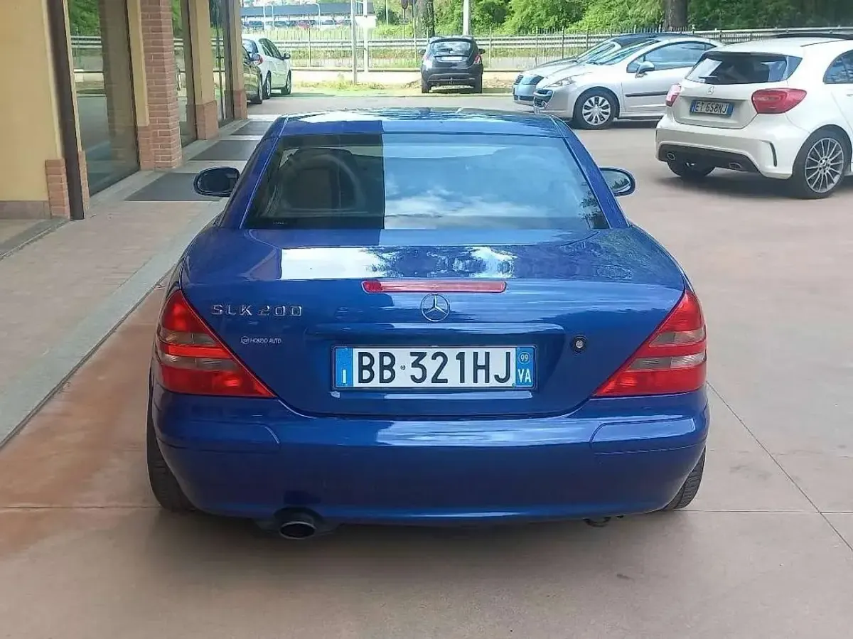 Usata Mercedes SLK200 136 CV (100 kW) 1999 Blu/azzurro Cabrio