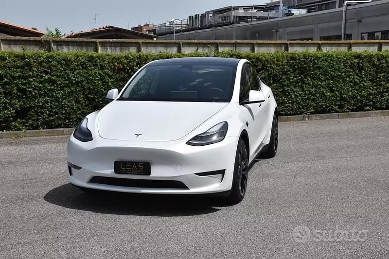 Usata Tesla Model Y Performance 392 kW (534 CV) 2022 SUV