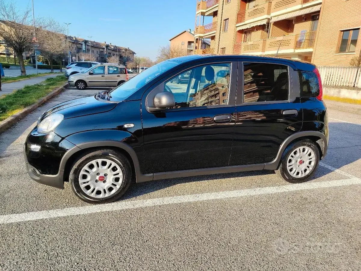 Usata Fiat Panda 70 CV (51 kW) 2023 Nero Utilitaria