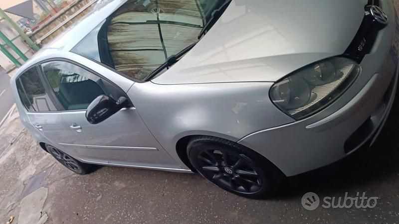 Usata VW Golf V GTI 136 CV (100 kW) 2007 Grigio Berlina