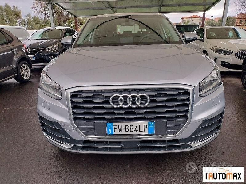 Usata Audi Q2 Business 116 CV (85 kW) 2019 Argento SUV