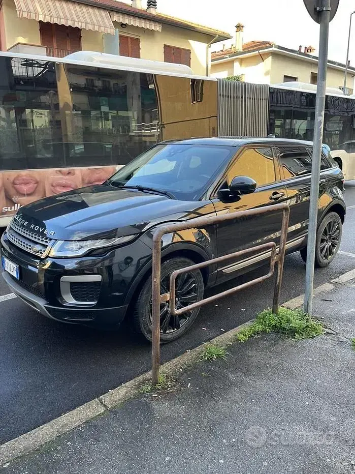 Usata Land Rover Range Rover evoque 150 CV (110 kW) 2017 Nero Station wagon
