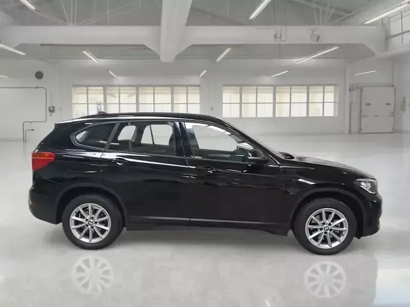 Usata BMW X1 Advantage 136 CV (100 kW) 2021 Nero SUV