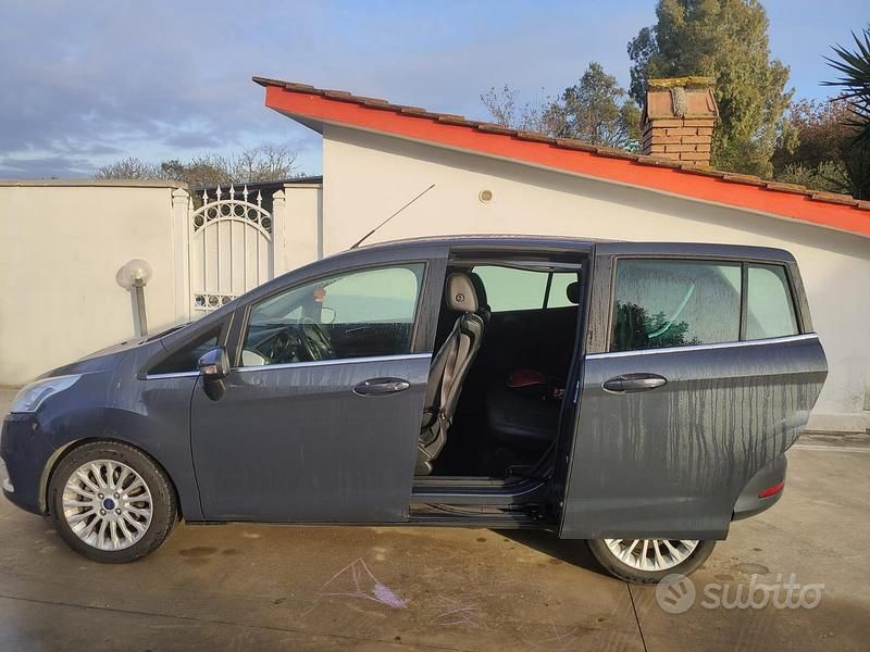 Usata Ford B-MAX Titanium 105 CV (77 kW) 2014 Blu Monovolume
