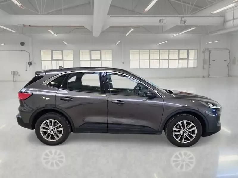 Usata Ford Kuga Titanium 120 CV (88 kW) 2022 Grigio SUV