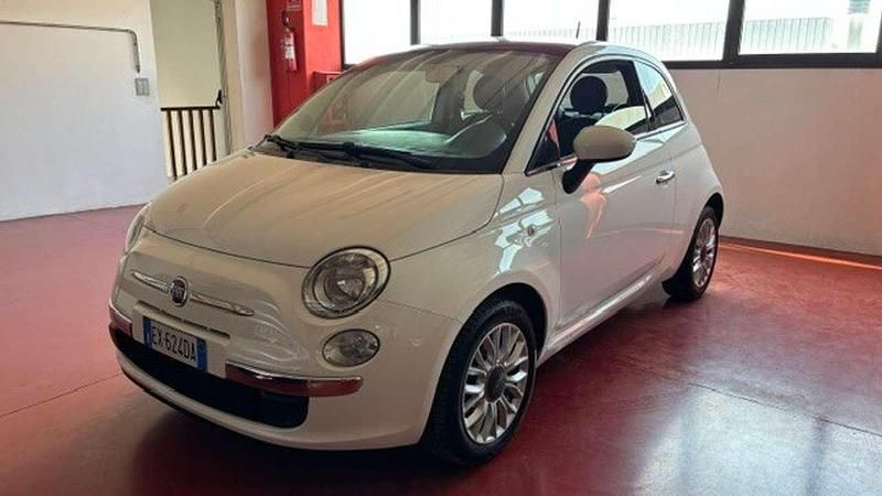 Usata Fiat 500 Lounge 69 CV (50 kW) 2014 Bianco Utilitaria