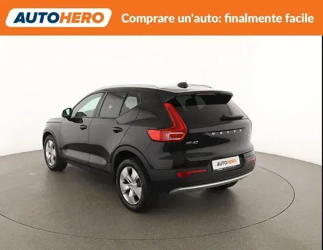Usata Volvo XC40 Momentum 190 CV (139 kW) 2018 Nero SUV