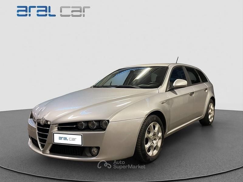 Usata Alfa Romeo 159 Distinctive 150 CV (110 kW) 2007 Gray Station wagon