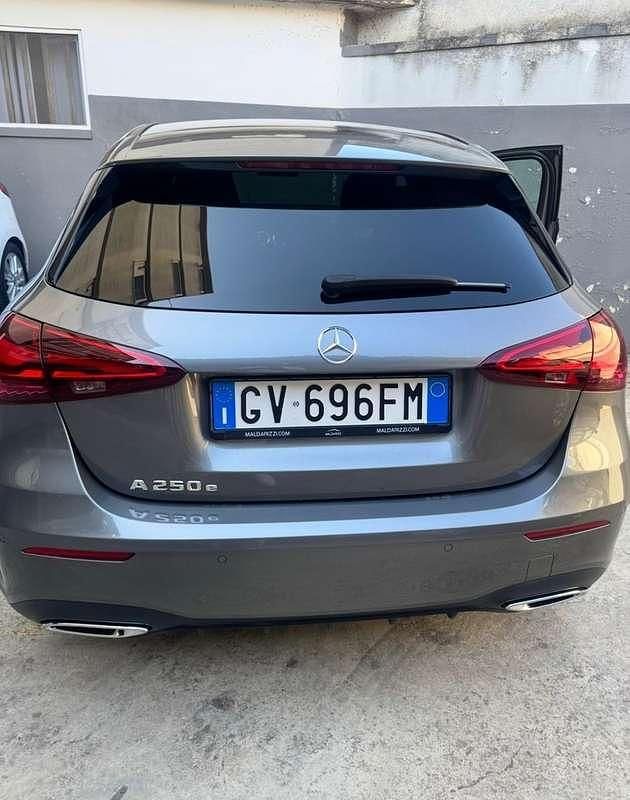 Usata Mercedes A250 Advanced Plus 218 CV (160 kW) 2024 Grigio Berlina