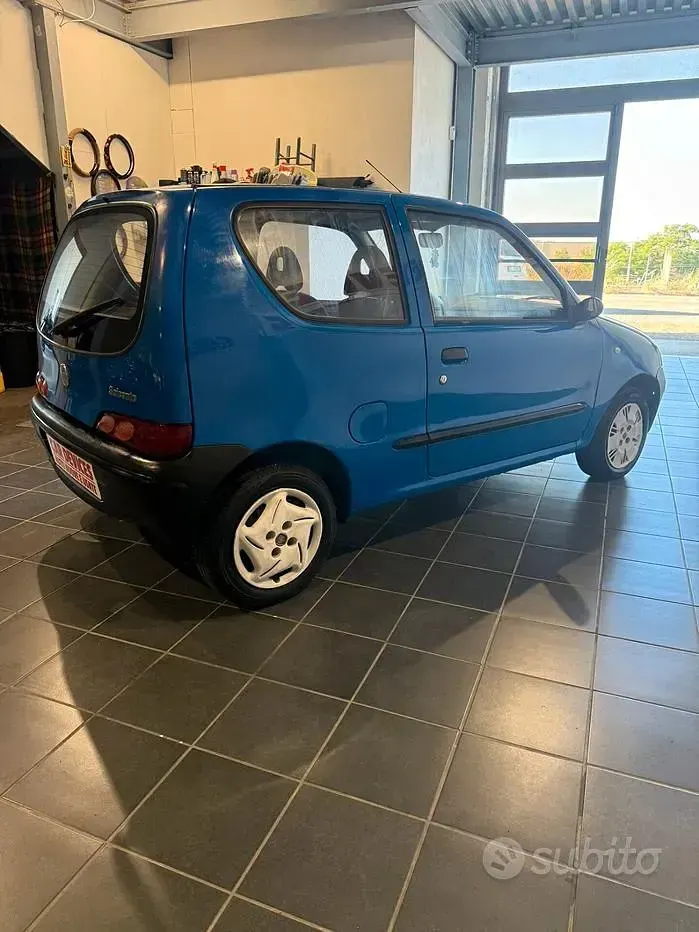 Usata Fiat 600 54 CV (39 kW) 2005 Blu Utilitaria