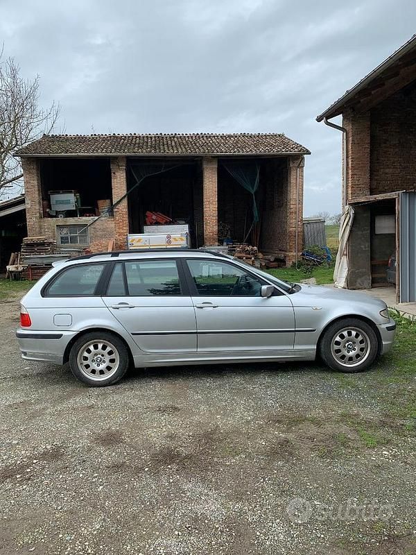Begagnad BMW 320 150 HK (110 kW) 2002 Grå Kombi