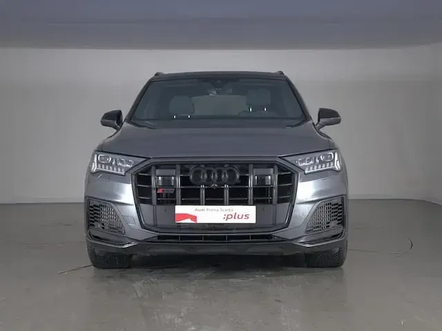 Usata Audi SQ7 Ambiente 507 CV (372 kW) 2022 Grigio daytona perlato SUV