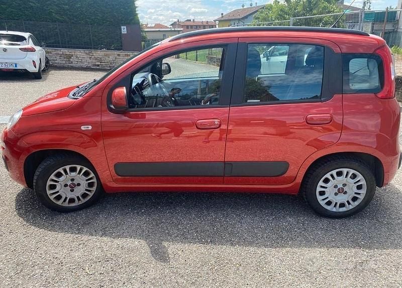 Usata Fiat Panda Easy 69 CV (50 kW) 2016 Rosso Utilitaria