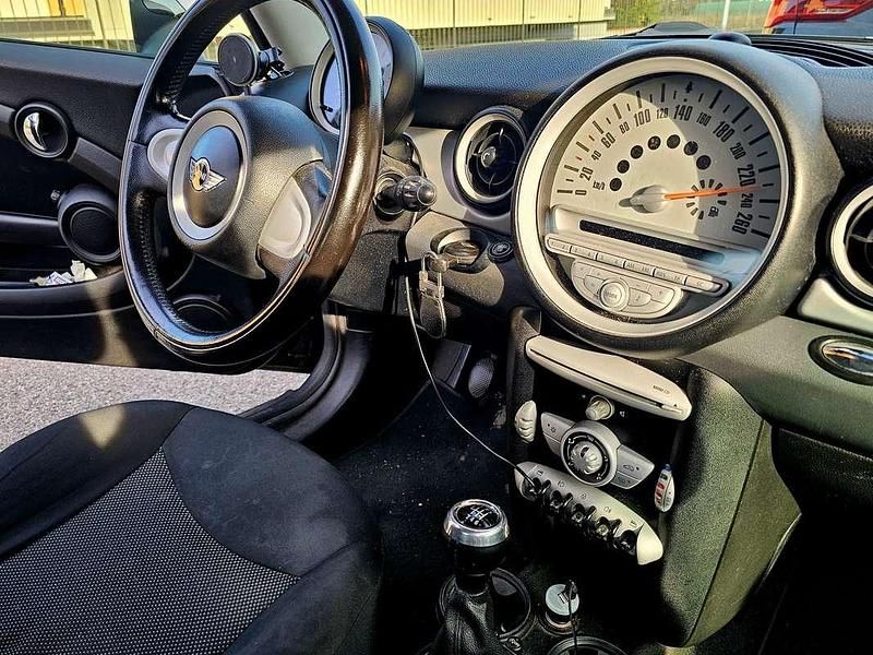 Usata Mini ONE 75 CV (55 kW) 2010 Utilitaria