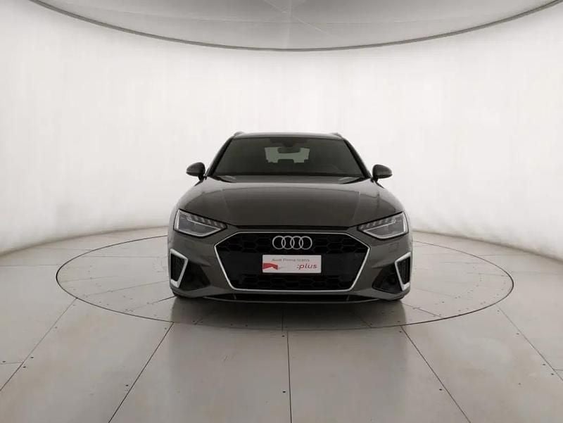 Usata Audi A4 S-Line 204 CV (150 kW) 2024 Grigio chronos metallizzato Station wagon
