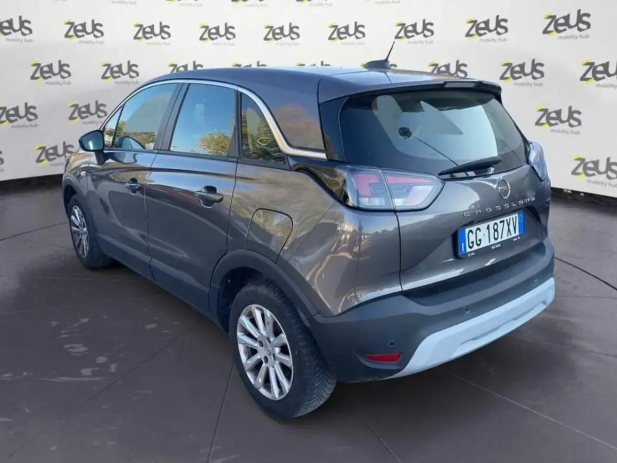 Usata Opel Crossland Elegance 110 CV (80 kW) 2022 Grigio SUV