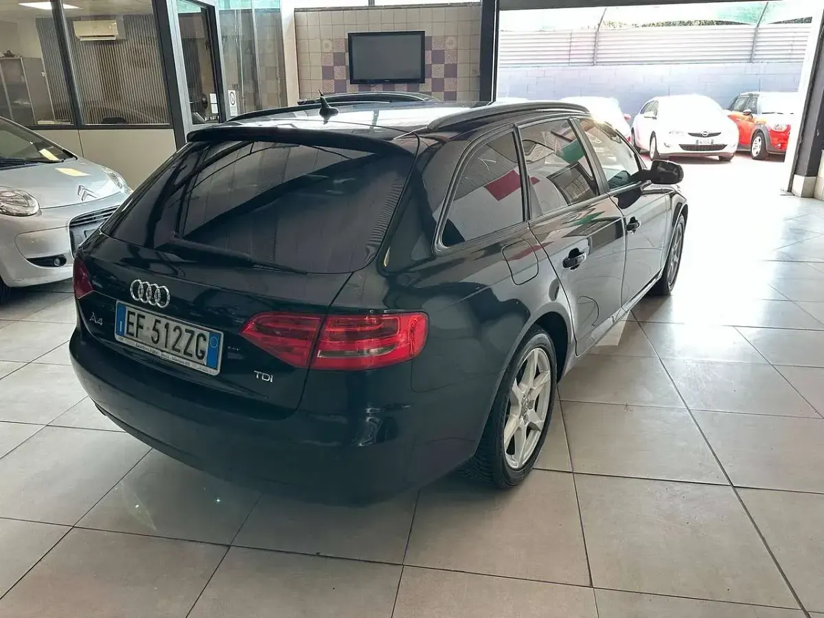 Usata Audi A4 Advanced 143 CV (105 kW) 2011 Nero Station wagon